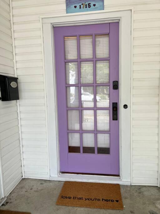 The Purple Door Apt In The Heart Of Radford City Exteriör bild